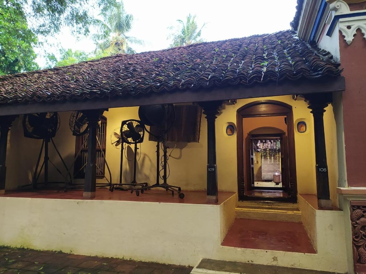 インデコ ホテルズ スワミマライ クンバコナム エクステリア 写真