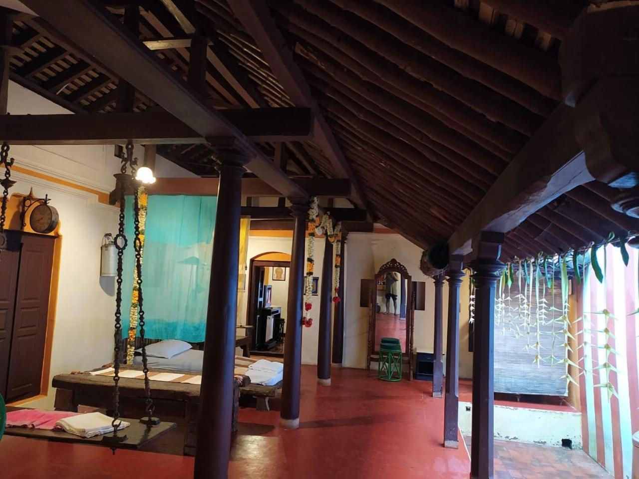 インデコ ホテルズ スワミマライ クンバコナム エクステリア 写真